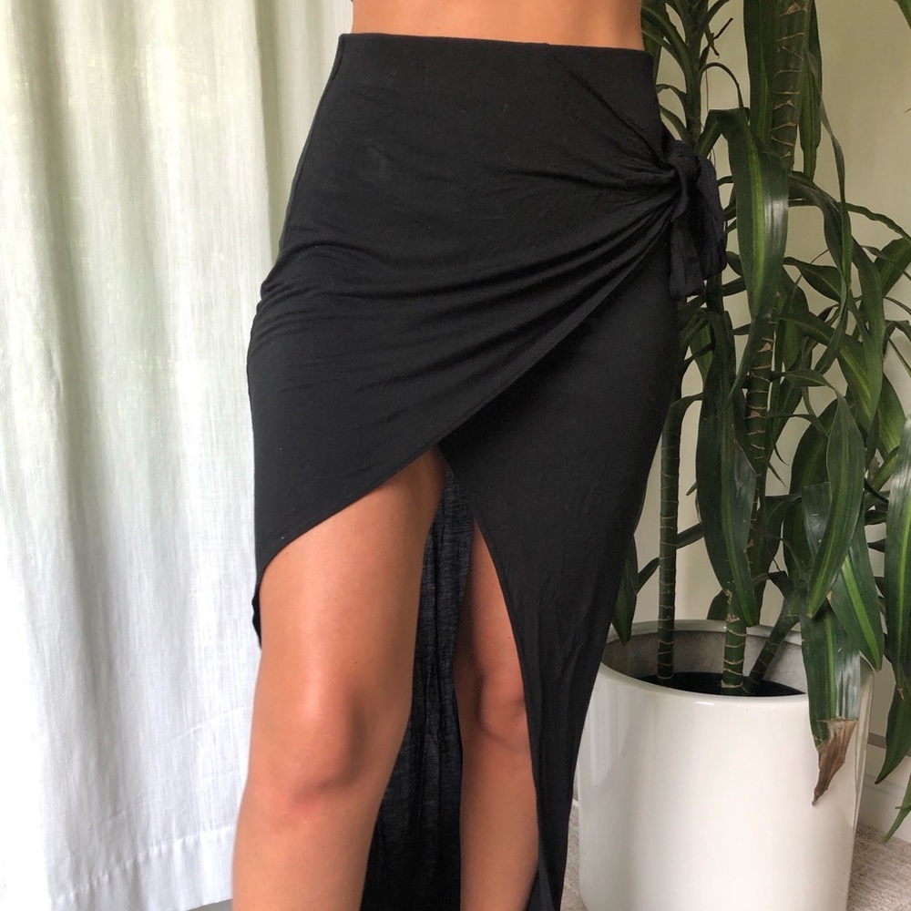 EXPRESS SKIRT / BATHING SUIT COVER UP